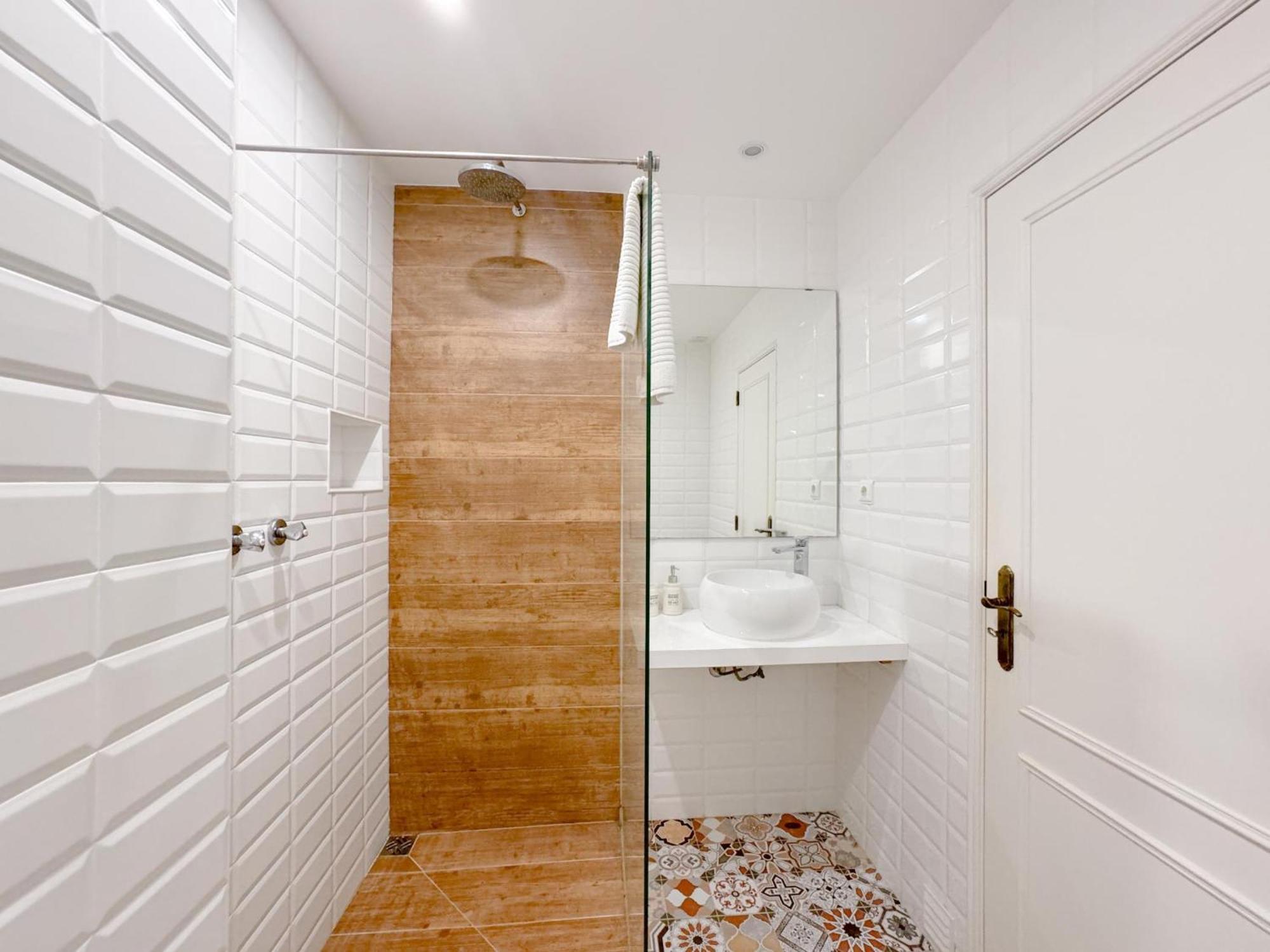 Historic Charm In The Heart Of #1950 Apartment